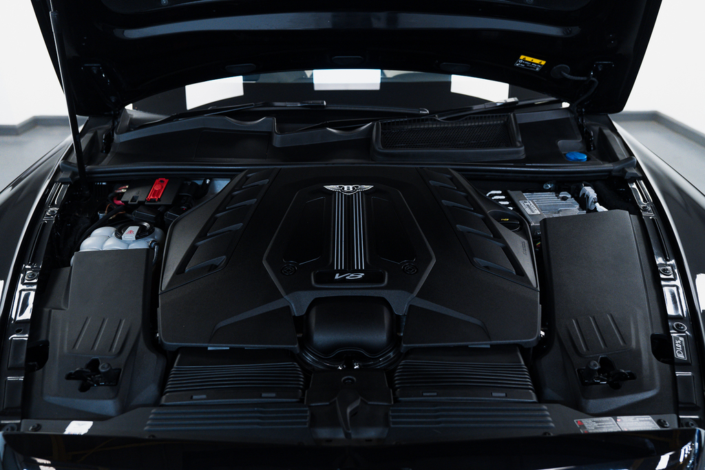 Bentley Bentayga V8 Black #3