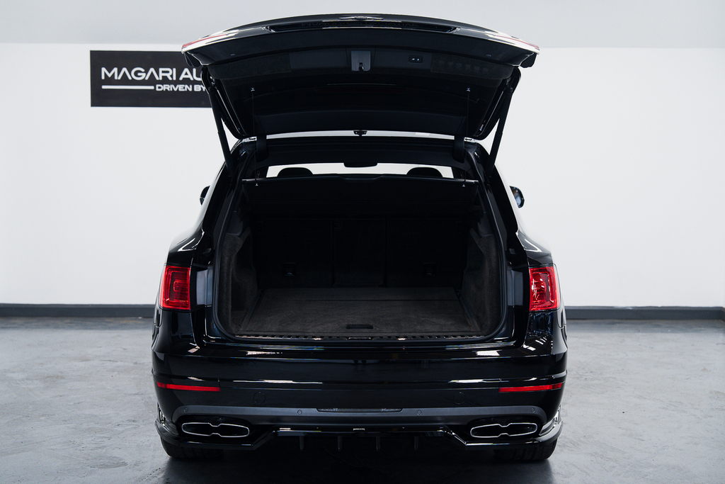 Bentley Bentayga 6.0 W12 Black #61