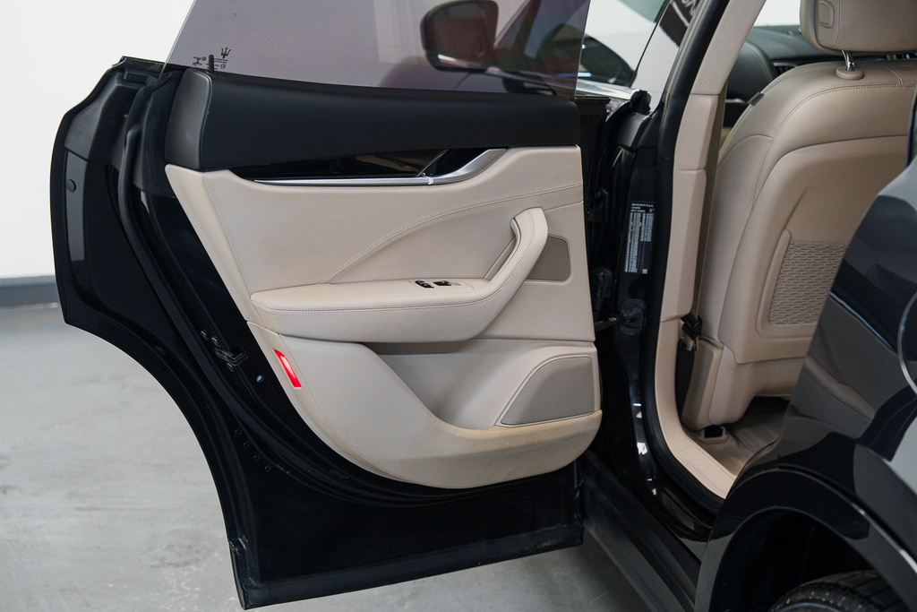 Maserati Levante S  #56