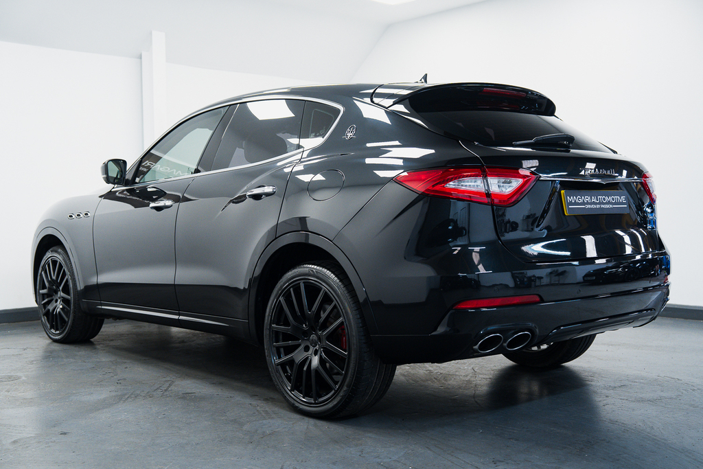 Maserati Levante S  #17