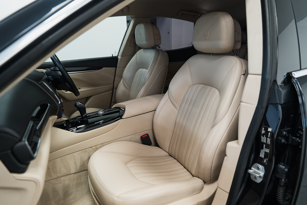 Maserati Levante S  #52