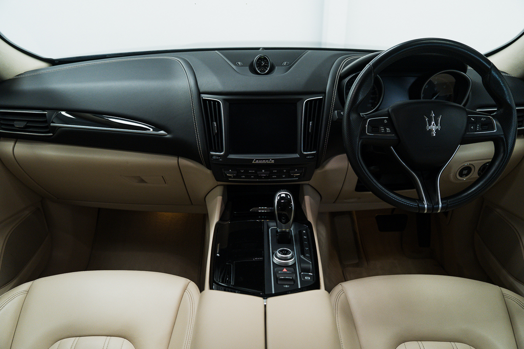 Maserati Levante S  #41