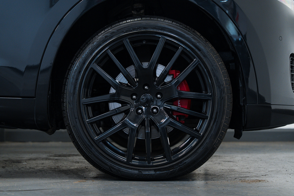 Maserati Levante 3.0D V6 Zf 4Wd Black #2