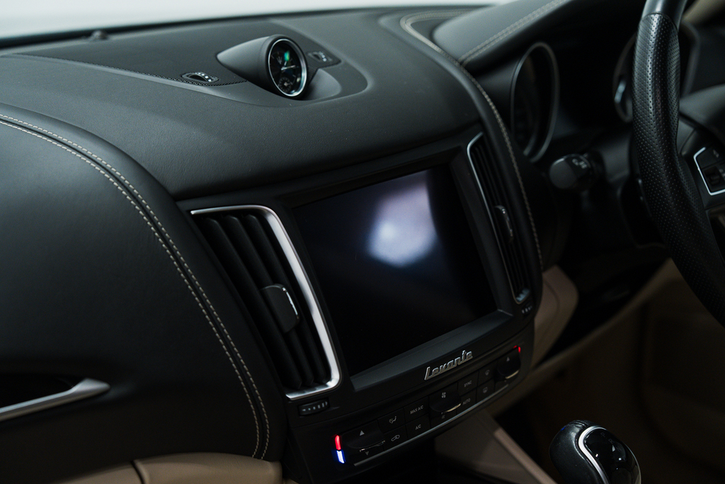 Maserati Levante S  #42