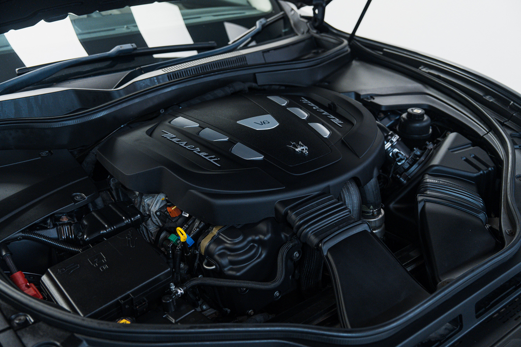 Maserati Levante S  #62