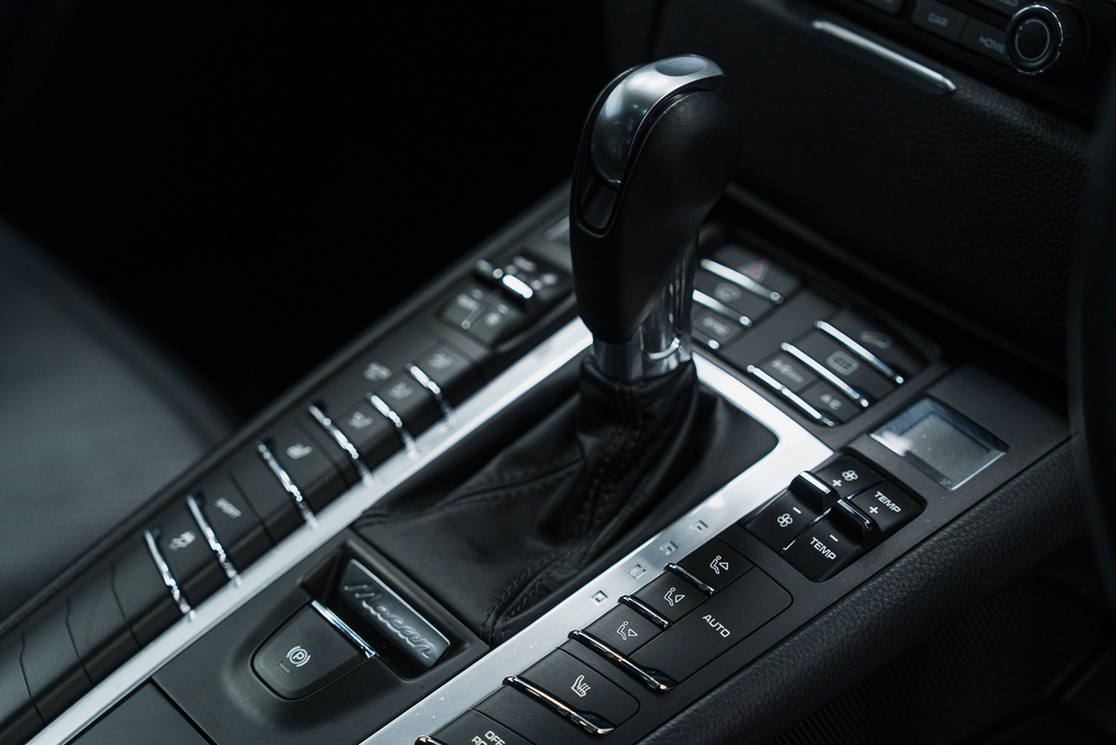 Porsche Macan 2L Null Black #41