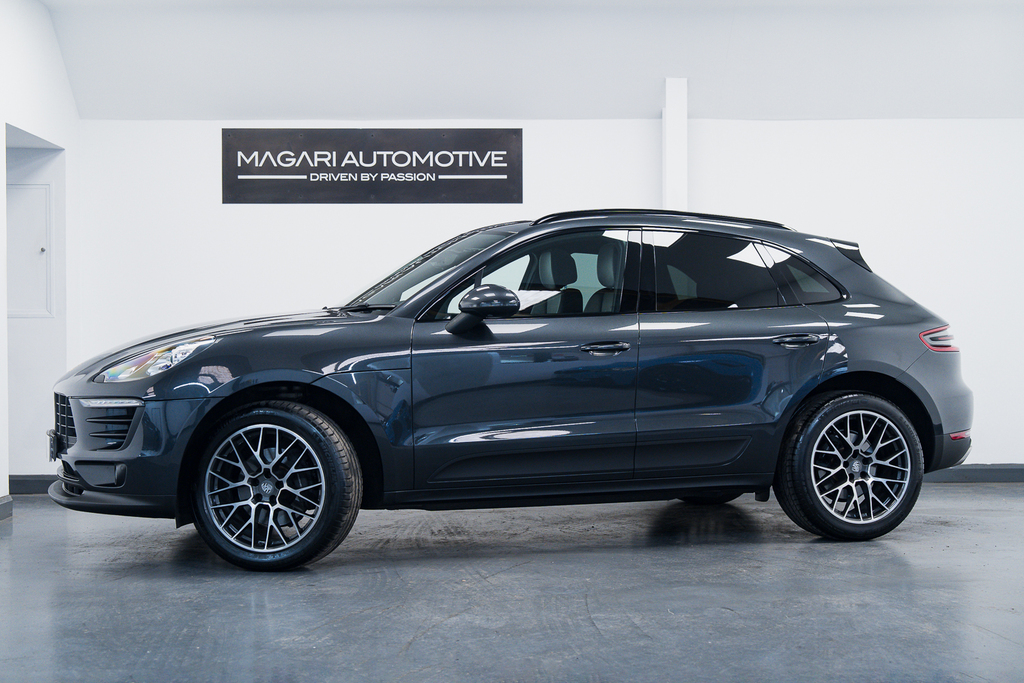 Porsche Macan Petrol Grey #4