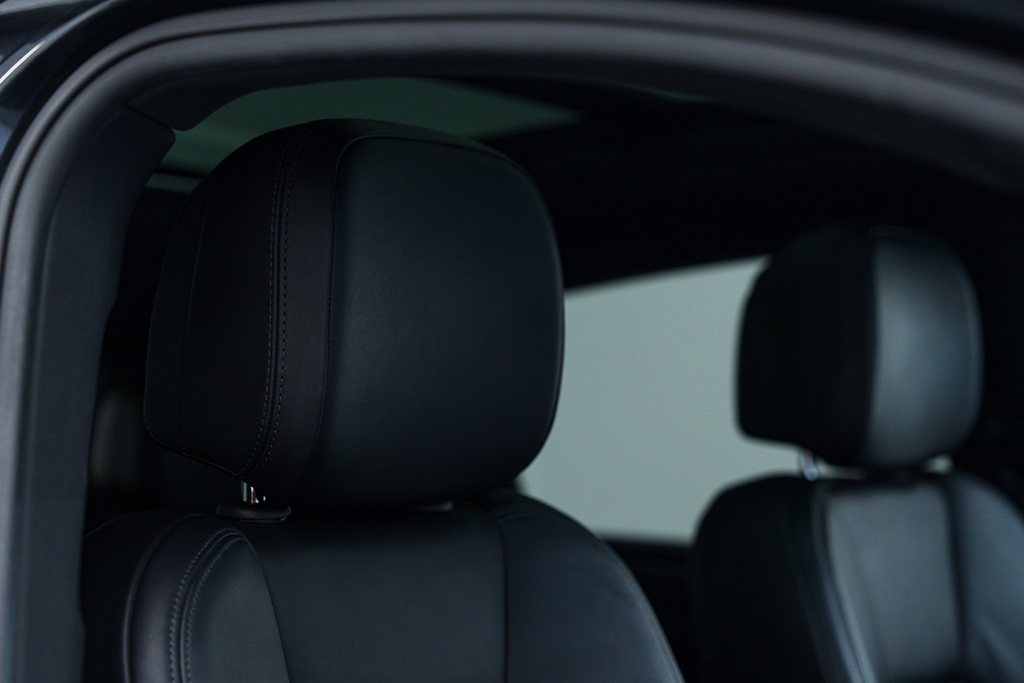 Porsche Macan 2L Null Black #50
