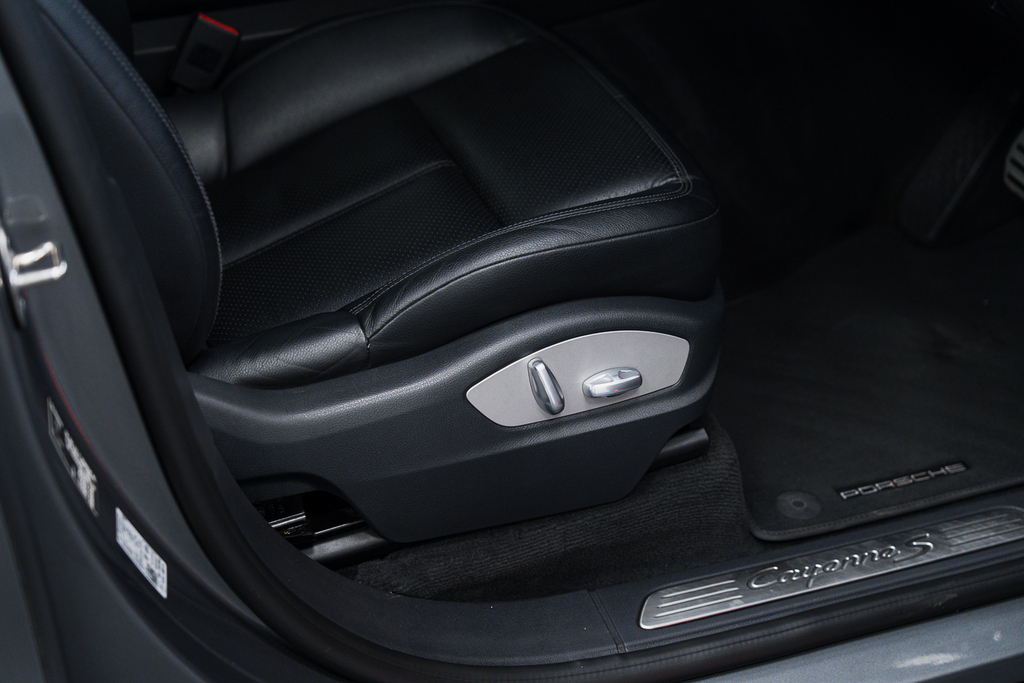 Porsche Cayenne 3.0 V6 E-hybrid S Platinum Edition Tiptronics 4Wd Black #51