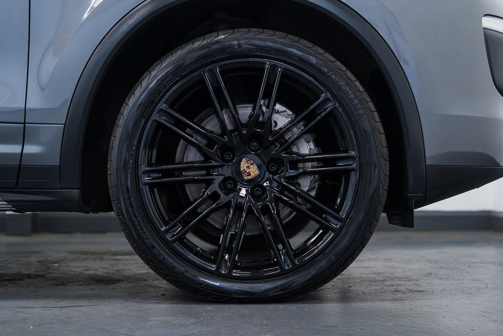 Porsche Cayenne 3.0 V6 E-hybrid S Platinum Edition Tiptronics 4Wd Black #33