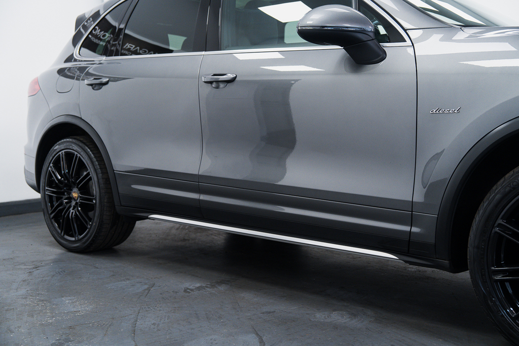 Porsche Cayenne 3.0 V6 E-hybrid S Platinum Edition Tiptronics 4Wd Black #24