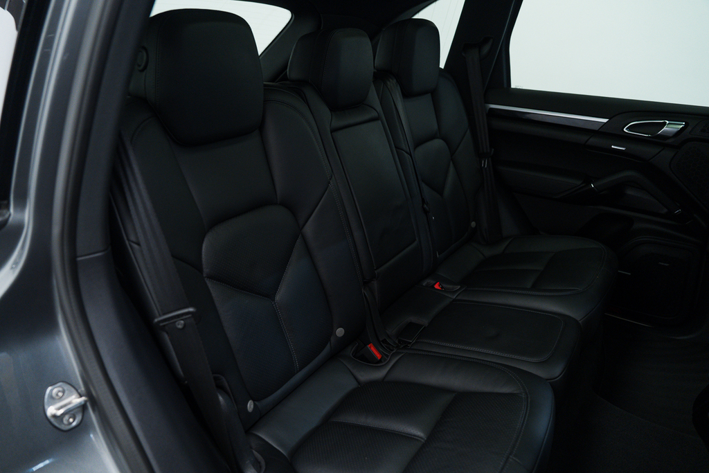 Porsche Cayenne 3.0 V6 E-hybrid S Platinum Edition Tiptronics 4Wd Black #58