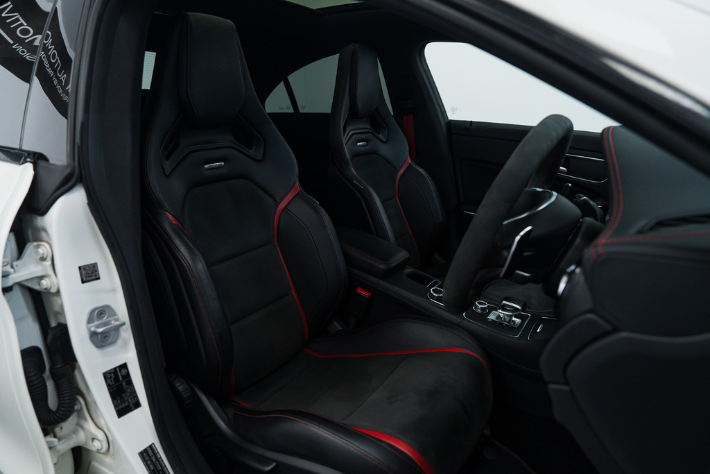 Mercedes-Benz CLA Class Amg Cla 45 4Matic White