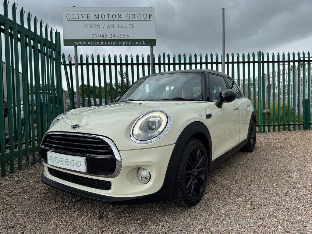 Mini Hatch 1.5 Cooper Euro 6 Ss White