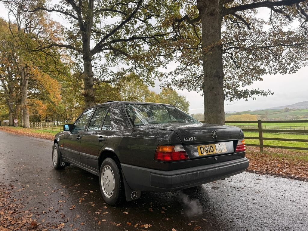 Mercedes-Benz 230 Black Black #5