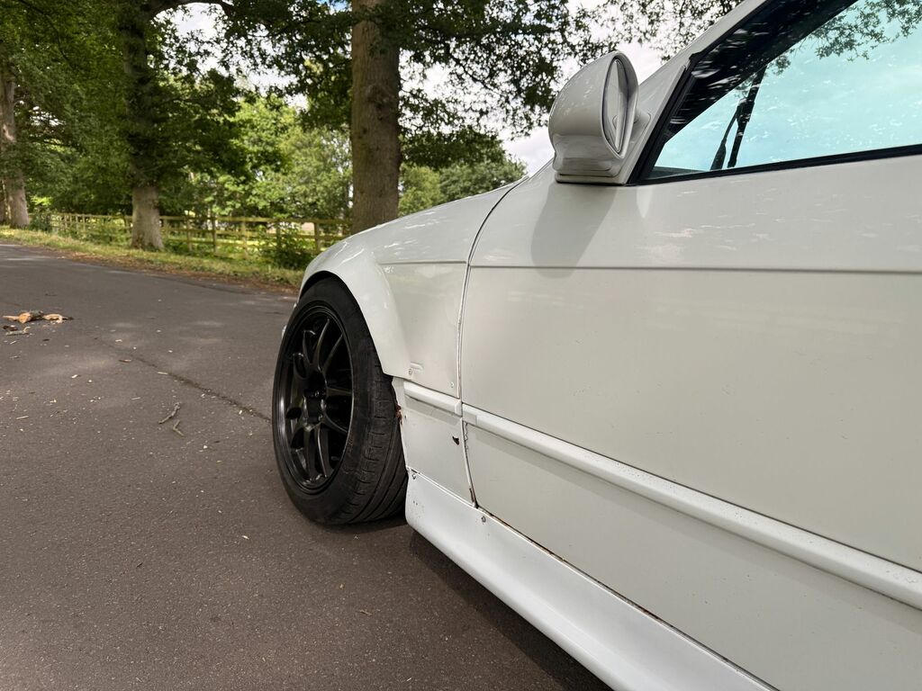 BMW 3 Series 318I Conv Green #16