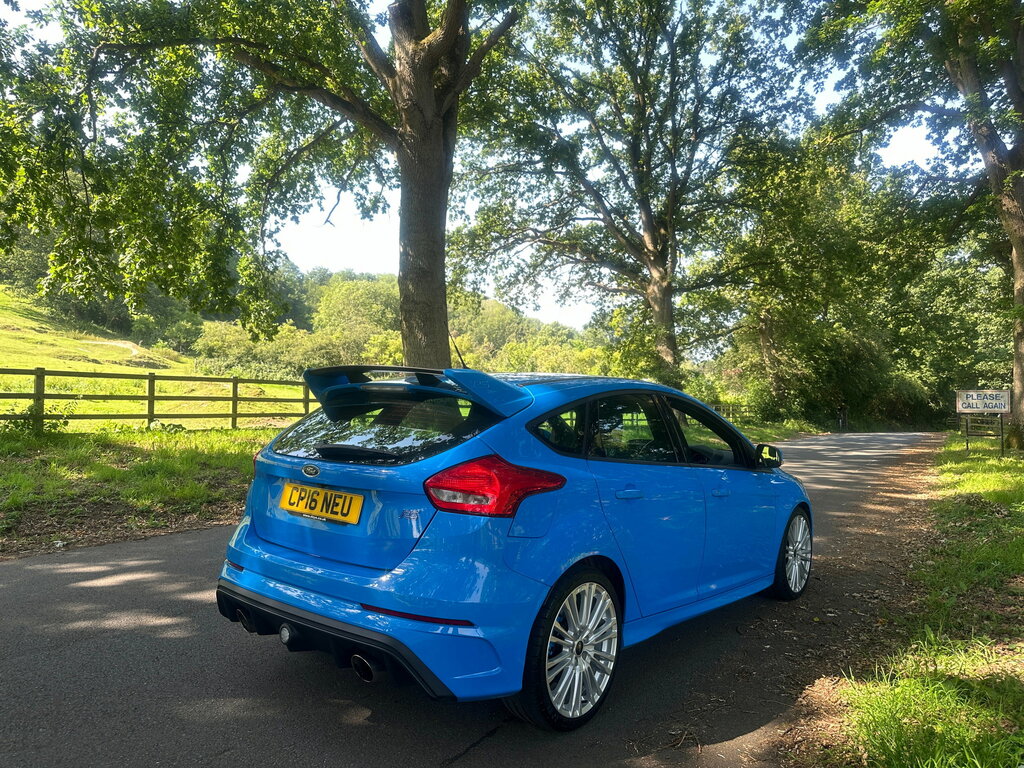 Ford Focus 2.3T Ecoboost Rs Hatchback Awd E Blue #3
