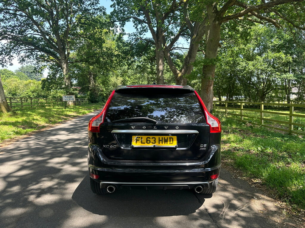 Volvo XC60 2.4 D5 R-design Nav Suv Geartronic Awd FL63HWD Black #4