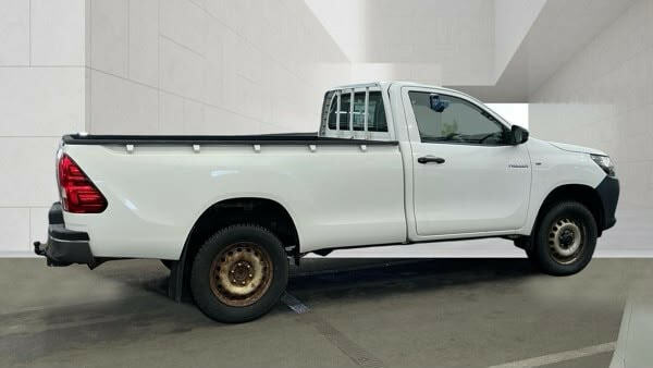 Toyota HILUX 2.4 D-4d Active Narrow Body Pickup Manu White #5