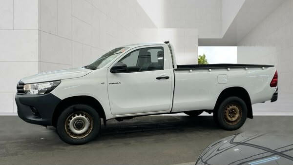 Toyota HILUX 2.4 D-4d Active Narrow Body Pickup Manu White #6