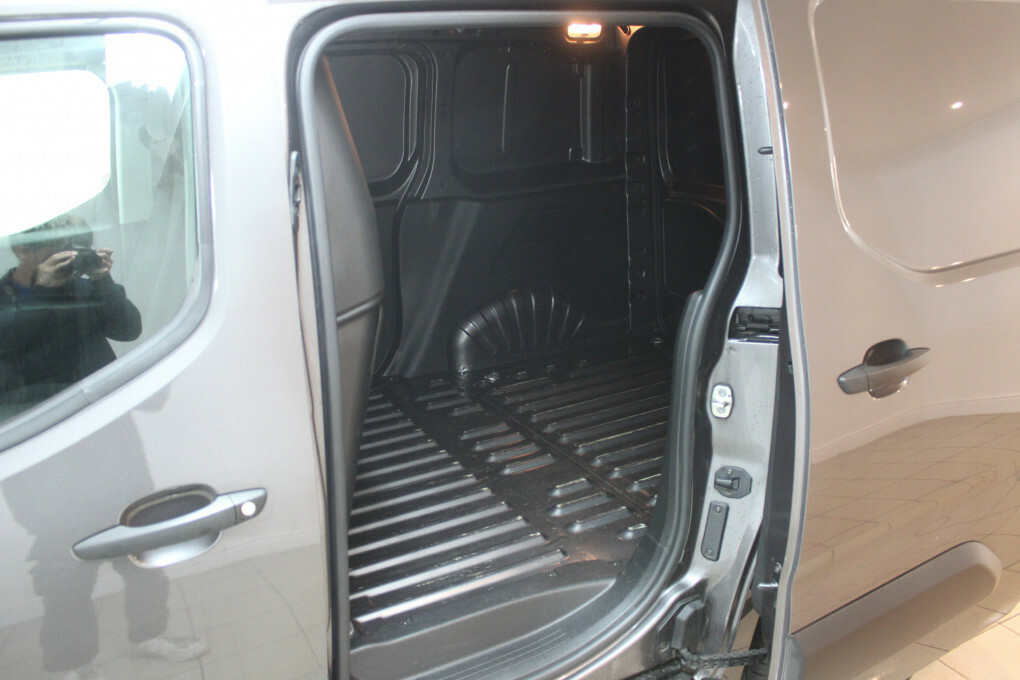 Citroen Berlingo 650 Enterprise Edition M Bluehdi  #32