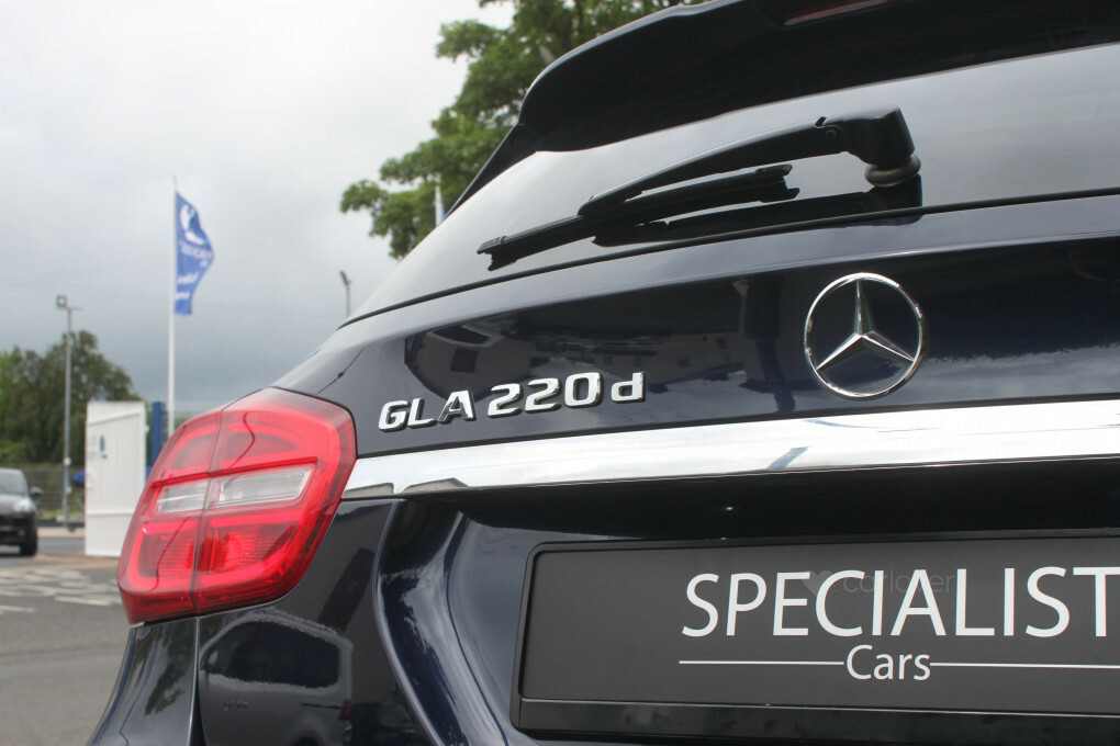 Mercedes-Benz GLA Class 220 D 4Matic Amg Line Premium XM58MAR #5