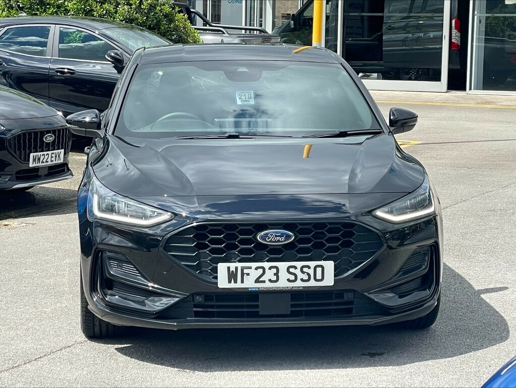 Ford Focus 1.0 Ecoboost Hybrid Mhev 155 St-line Black #4
