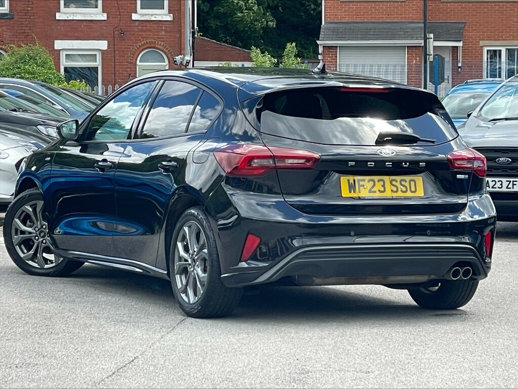 Ford Focus 1.0 Ecoboost Hybrid Mhev 155 St-line Black #2
