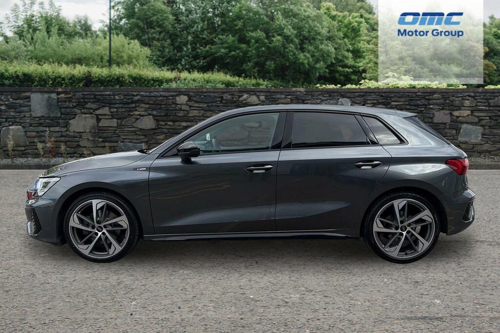 Audi A3 35 Tfsi Black Edition S Tronic YC73GPE Grey #5