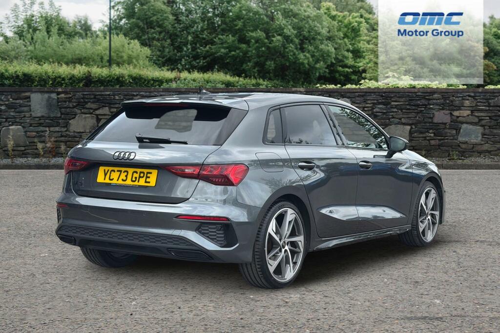 Audi A3 35 Tfsi Black Edition S Tronic YC73GPE Grey #4
