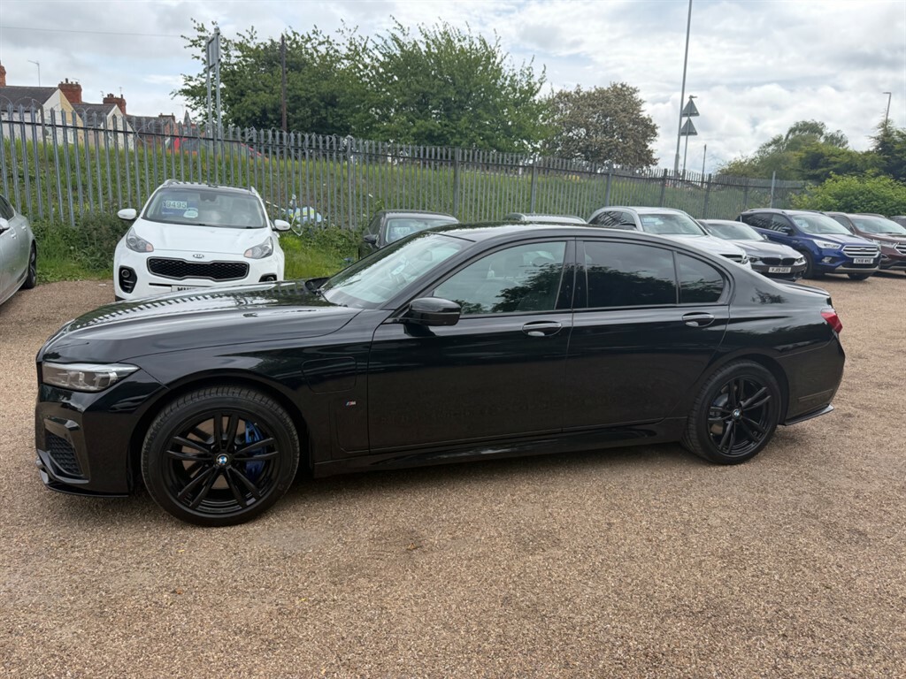 BMW 7 Series M Sport Black #3