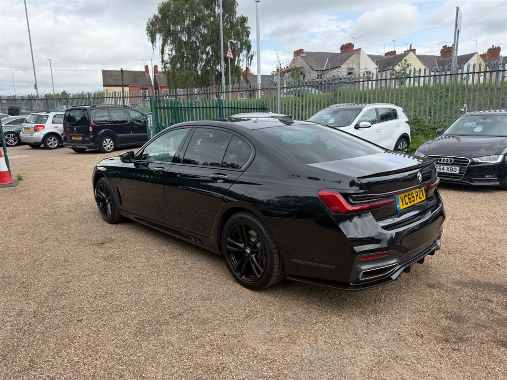 BMW 7 Series M Sport Black #4