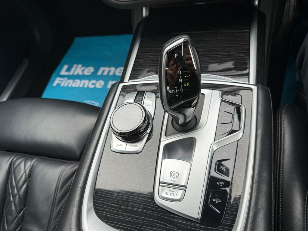 BMW 7 Series   #18
