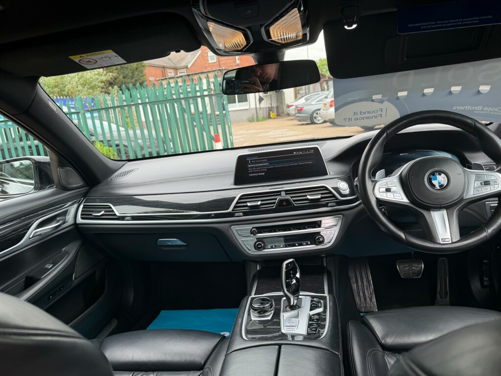 BMW 7 Series   #13