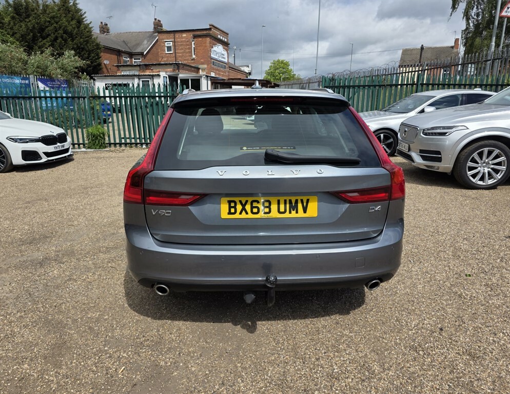Volvo V90 D4 Momentum Grey #5