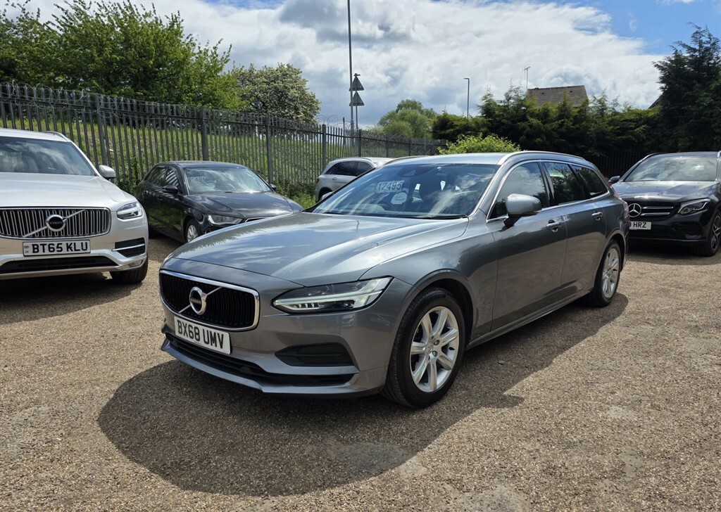 Volvo V90 D4 Momentum Grey #2