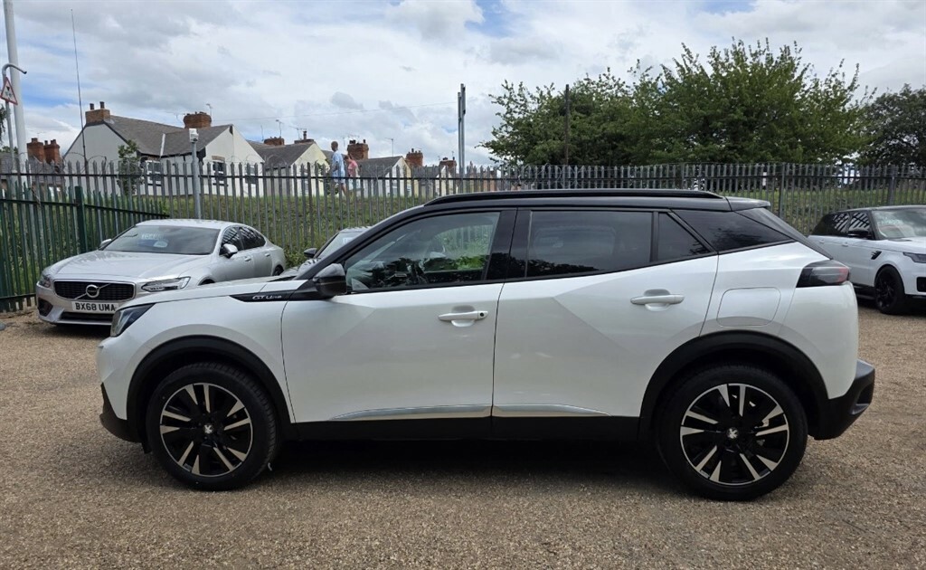 Peugeot 2008 Puretech Ss Gt Line White #5