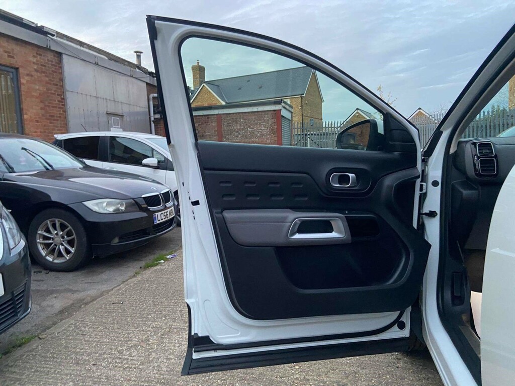 Citroen C5 Aircross Aircross Flair 1.5Hdi Ss White #38