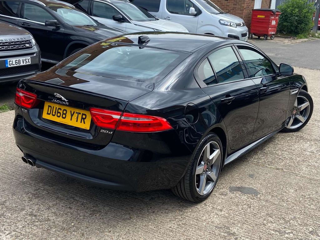 Jaguar XE R-sport Saloon Euro 6 Ss  #3