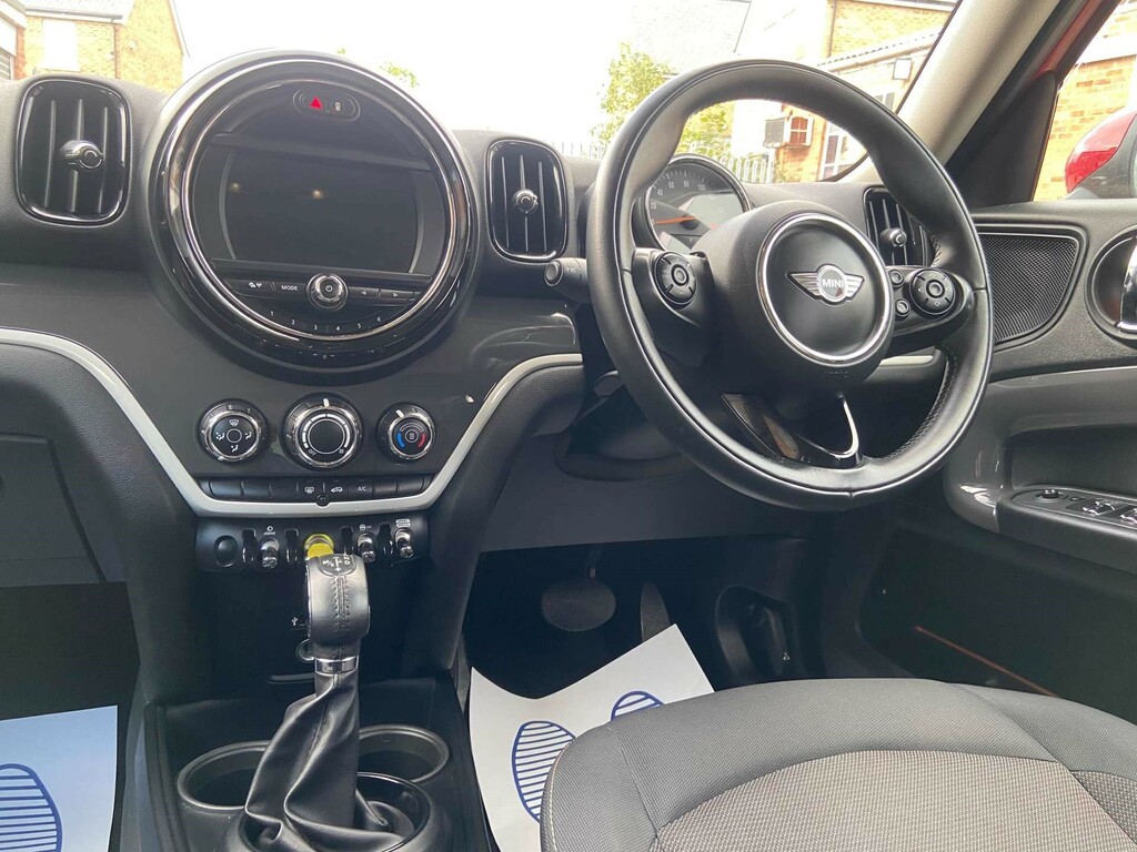 Mini Countryman 1.5L Cooper White #42