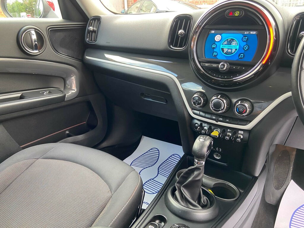 Mini Countryman 1.5L Cooper White #19