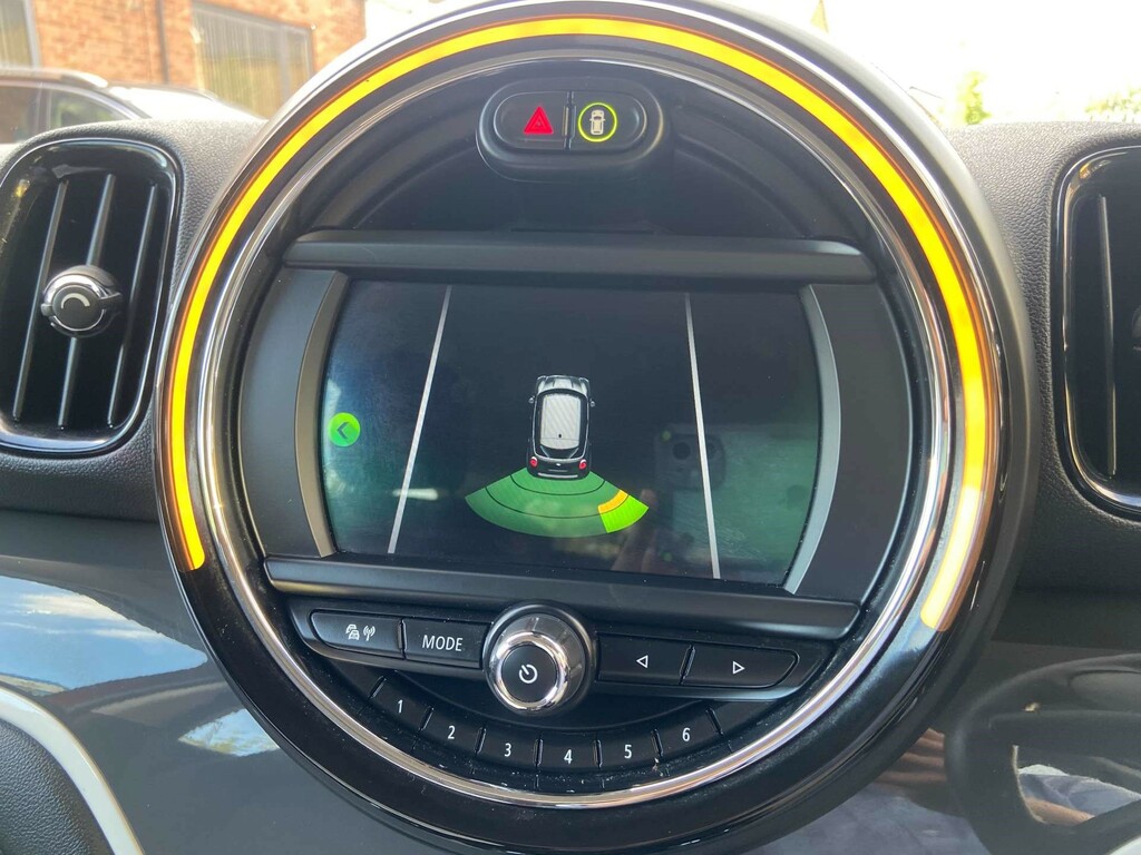Mini Countryman 1.5L Cooper White #50
