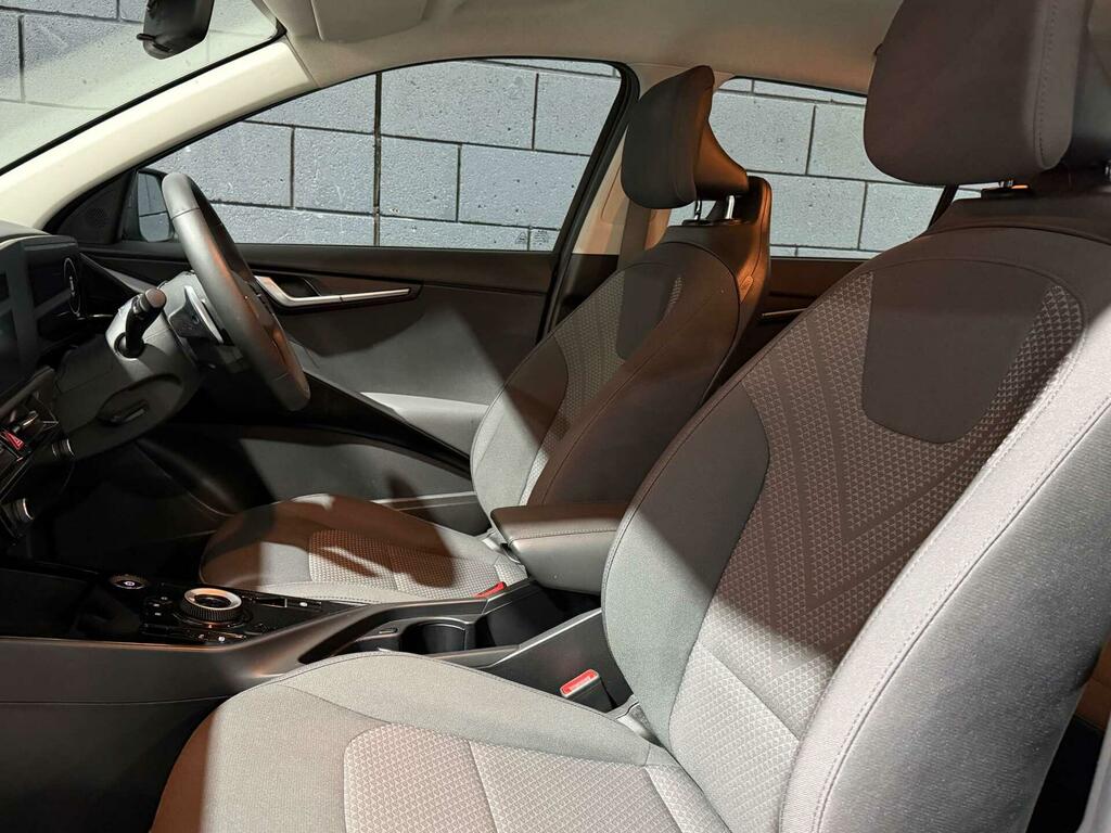 Kia Niro Niro 2 Phev Orange #20