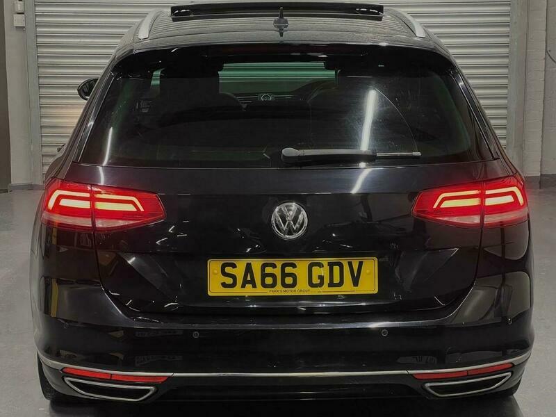 Volkswagen Passat 2.0 Tdi Bluemotion Tech SA66GDV Black #4