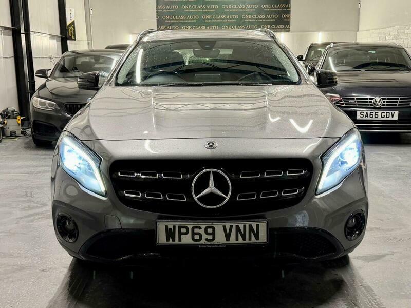 Mercedes-Benz C Class 1.6 Gla180 Urban Edition WP69VNN Grey #3