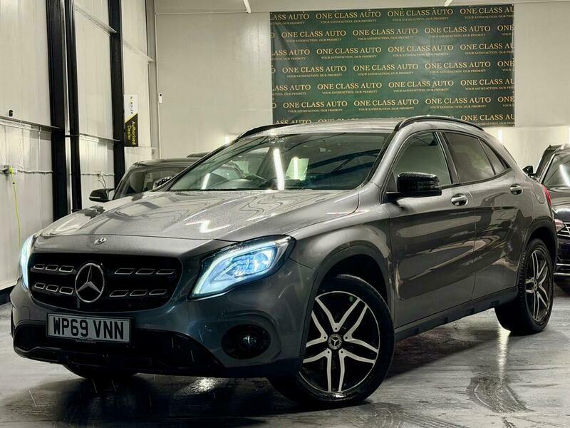 Mercedes-Benz C Class 1.6 Gla180 Urban Edition WP69VNN Grey #4