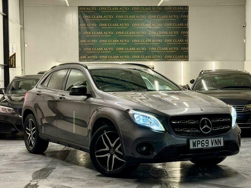 Mercedes-Benz C Class 1.6 Gla180 Urban Edition WP69VNN Grey