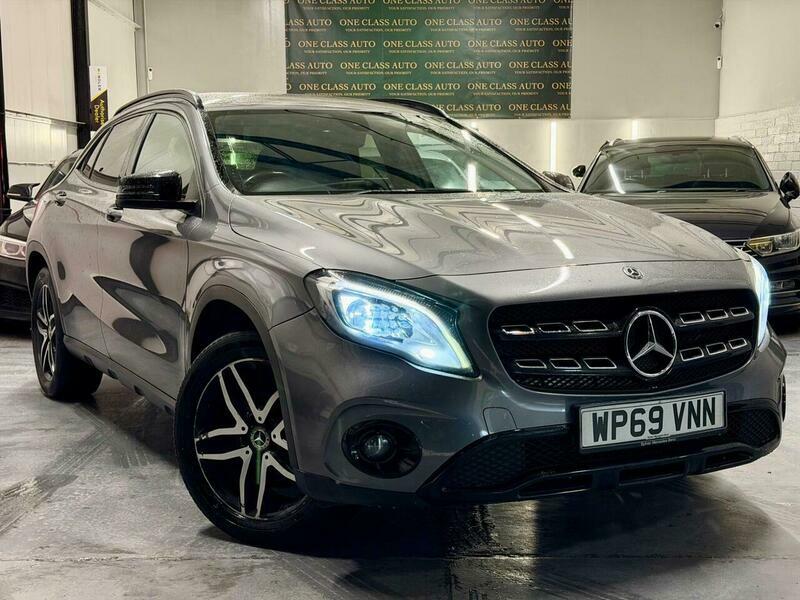 Mercedes-Benz C Class 1.6 Gla180 Urban Edition WP69VNN Grey #2
