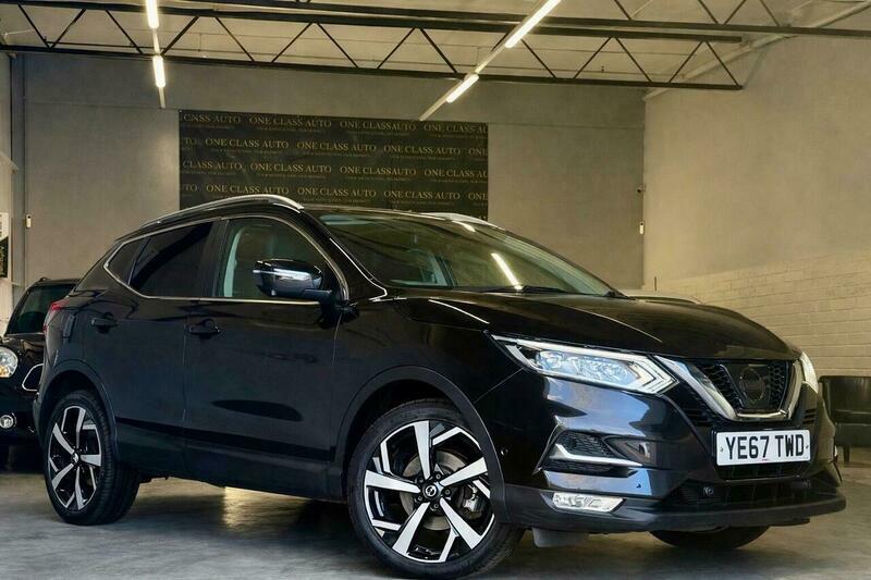 Nissan Qashqai 1.2 Dig-t Tekna Euro YE67TWD Black #2