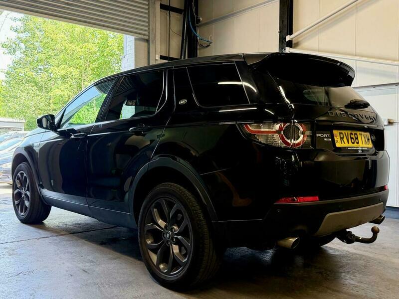 Land Rover Discovery Sport 2.0 Td4 Landmark RV68TXM Black #4